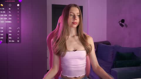 mon_amii online show from February 2025 01:47:02 PM