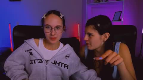 Mona  online show from November 2025 11:27:01 PM