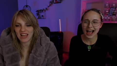 Mona  online show from April 2026 06:56:02 PM