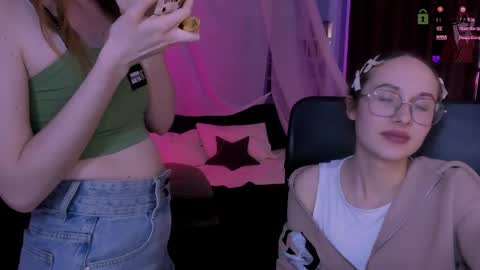 Mona  online show from April 2026 02:51:02 AM