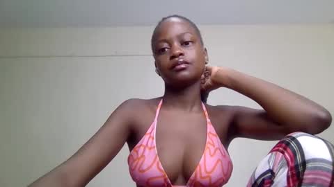 Mona online show from September 2025 01:16:02 AM