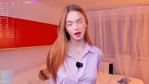 Mona online show from October 2025 07:25:01 PM