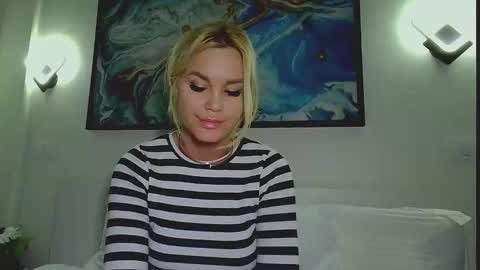 Snapshot of moni_ chatting on May 2026 03:24:02 AM Monica online show from May 2026 03:24:02 AM