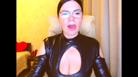 monica online show from February 2025 03:38:01 PM