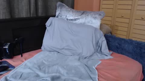 Monica Leigh online show from December 2025 02:00:02 PM