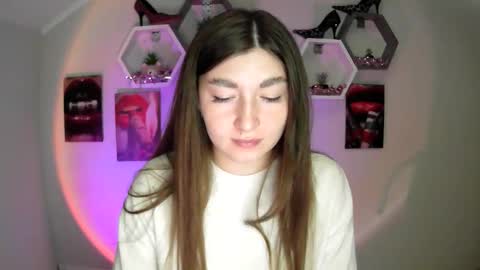 Snapshot of monica_sweets chatting on September 2025 06:13:01 AM sweet girl and shine body online show from September 2025 06:13:01 AM