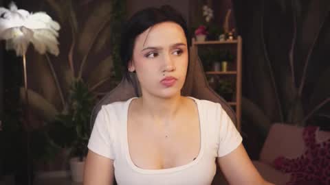 monica online show from May 2026 12:07:01 AM