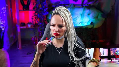 Snapshot of monicamaxwel chatting on January 2025 05:15:01 PM Monika online show from January 2025 05:15:01 PM