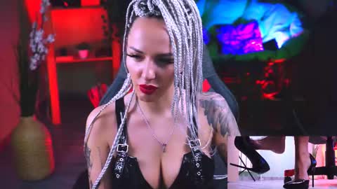 Snapshot of monicamaxwel chatting on February 2025 12:05:02 PM Monika online show from February 2025 12:05:02 PM