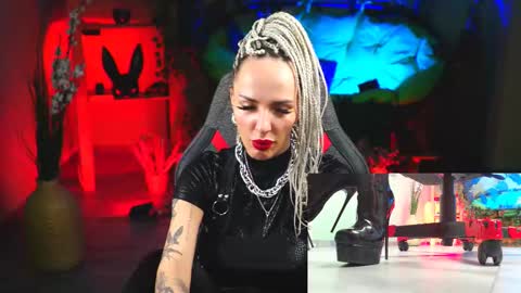 Snapshot of monicamaxwel chatting on February 2025 12:06:02 PM Monika online show from February 2025 12:06:02 PM