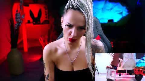 Snapshot of monicamaxwel chatting on February 2025 11:41:01 AM Monika online show from February 2025 11:41:01 AM