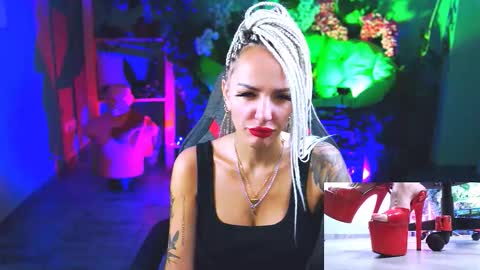 Snapshot of monicamaxwel chatting on September 2025 11:22:02 AM Monika online show from September 2025 11:22:02 AM