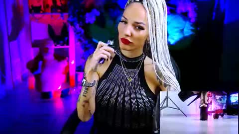 Snapshot of monicamaxwel chatting on November 2025 10:58:02 AM Monika online show from November 2025 10:58:02 AM