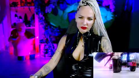 Snapshot of monicamaxwel chatting on November 2025 10:37:01 AM Monika online show from November 2025 10:37:01 AM