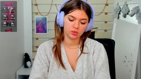 Monika online show from December 2024 10:17:01 AM