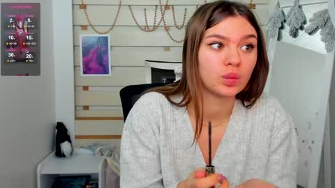 Monika online show from December 2024 01:22:02 PM