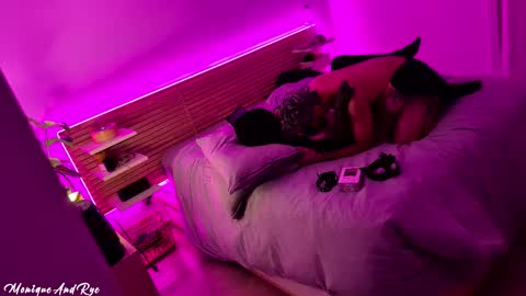 Monique  Rye online show from November 2025 11:37:01 PM