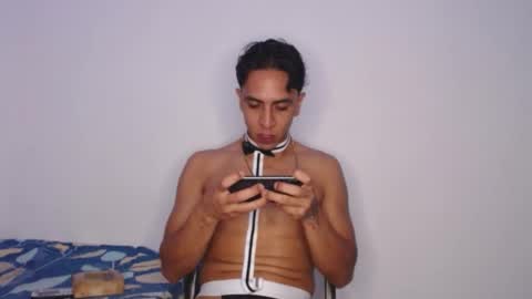 simon dice online show from November 2025 03:01:01 AM