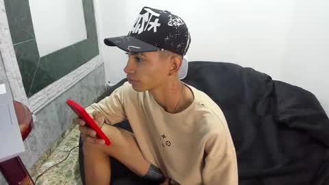 Snapshot of monkeyd_66 chatting on February 2025 02:43:02 PM monkeyd_66 online show from February 2025 02:43:02 PM