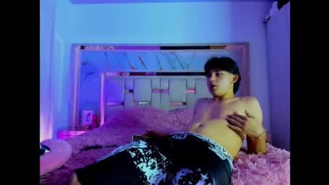 monky_0002 online show from March 2026 11:34:01 PM