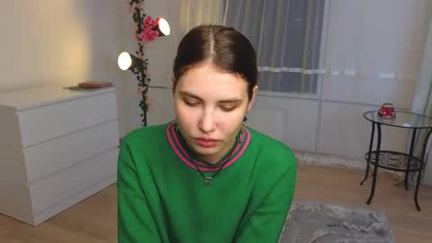 Snapshot of monniewisener chatting on November 2025 02:16:01 PM Jenny online show from November 2025 02:16:01 PM