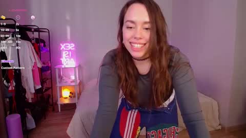  Monroe    Please dont forger to follow me  online show from April 2026 03:17:02 PM