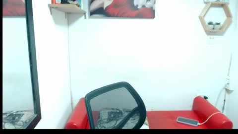 Snapshot of monserrat_diva chatting on May 2026 09:21:01 PM monserrat_diva online show from May 2026 09:21:01 PM