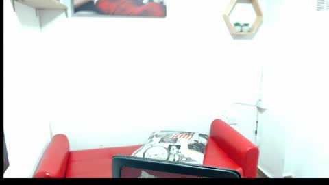 Snapshot of monserrat_diva chatting on May 2026 06:36:02 PM monserrat_diva online show from May 2026 06:36:02 PM