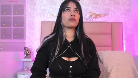 Adriana online show from September 2025 12:59:02 PM