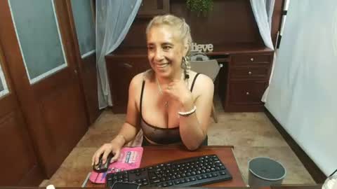 Snapshot of monserratgray chatting on July 2026 06:20:01 PM MONSERRAT online show from July 2026 06:20:01 PM
