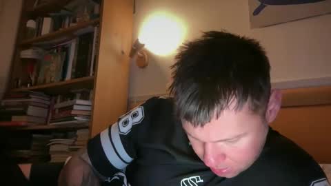 Snapshot of monster_d_ chatting on October 2025 12:19:02 AM Monster D online show from October 2025 12:19:02 AM