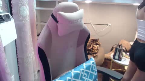 Snapshot of monstercockselfsuck chatting on September 2025 11:23:02 AM ELYSE A SIMPLE GIRL online show from September 2025 11:23:02 AM