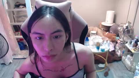 ELYSE A SIMPLE GIRL online show from January 2026 01:14:01 PM