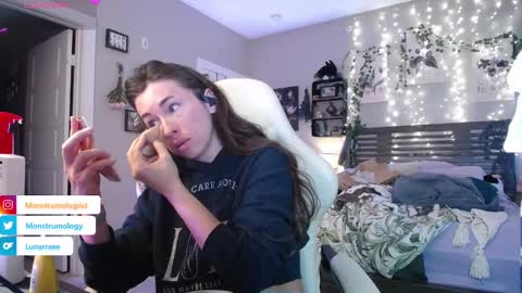 Snapshot of monstrumologist chatting on January 2025 12:05:02 AM Lydia Mooney online show from January 2025 12:05:02 AM