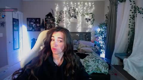 Snapshot of monstrumologist chatting on January 2025 02:06:02 AM Lydia Mooney online show from January 2025 02:06:02 AM