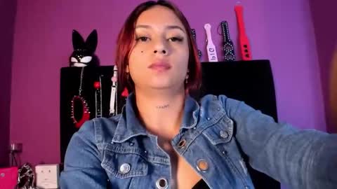 Monttserratt online show from October 2025 11:45:02 AM