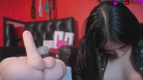 Monttserratt online show from April 2026 07:15:02 PM