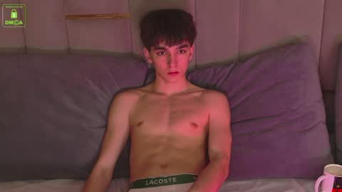 Snapshot of moodcontroller chatting on June 2026 08:59:02 PM OLIVER online show from June 2026 08:59:02 PM