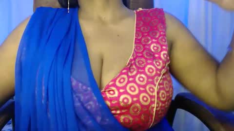 Snapshot of moody_maya chatting on November 2025 02:29:02 PM Maya online show from November 2025 02:29:02 PM