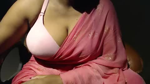 Snapshot of moody_maya chatting on March 2026 04:19:01 PM Maya online show from March 2026 04:19:01 PM