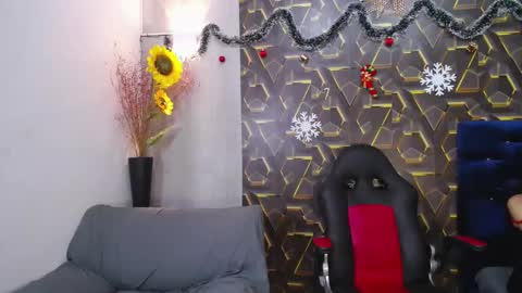 moon_and_fire_ online show from January 2026 06:06:01 AM