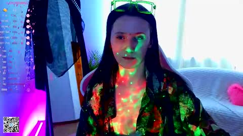 Lola online show from February 2025 09:47:01 AM