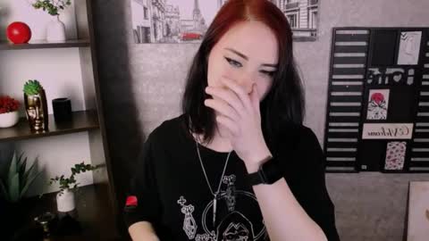 Snapshot of moon_foxy_ chatting on November 2025 09:59:01 PM Diana online show from November 2025 09:59:01 PM