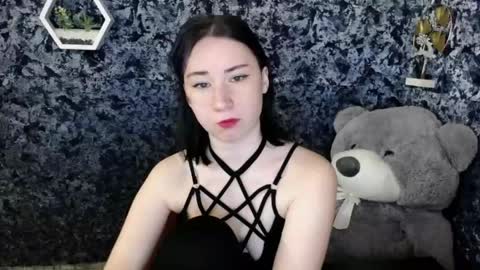 Diana online show from April 2026 07:48:01 PM