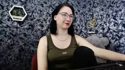 Snapshot of moon_foxy_ chatting on May 2026 07:11:01 PM Diana online show from May 2026 07:11:01 PM
