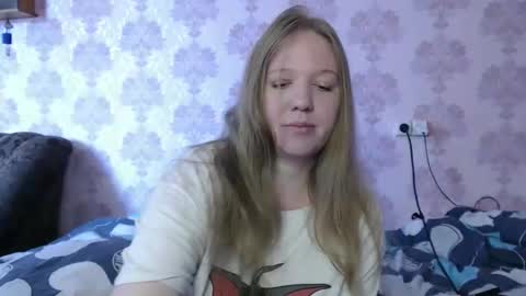 moon_linght000 online show from June 2026 05:35:02 AM