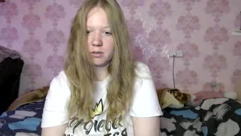 moon_linght000 online show from June 2026 02:01:01 AM