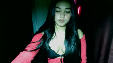 Snapshot of moon_of_desirexx chatting on October 2025 12:39:02 PM Joy online show from October 2025 12:39:02 PM