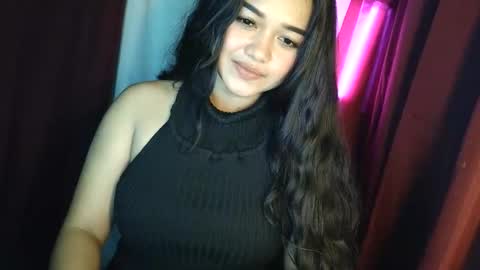 Snapshot of moon_of_desirexx chatting on November 2025 09:09:02 PM Joy online show from November 2025 09:09:02 PM