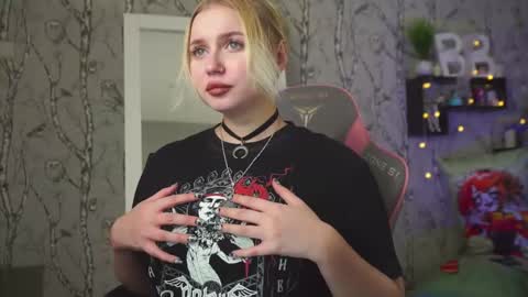 Emilia online show from February 2026 06:07:01 AM